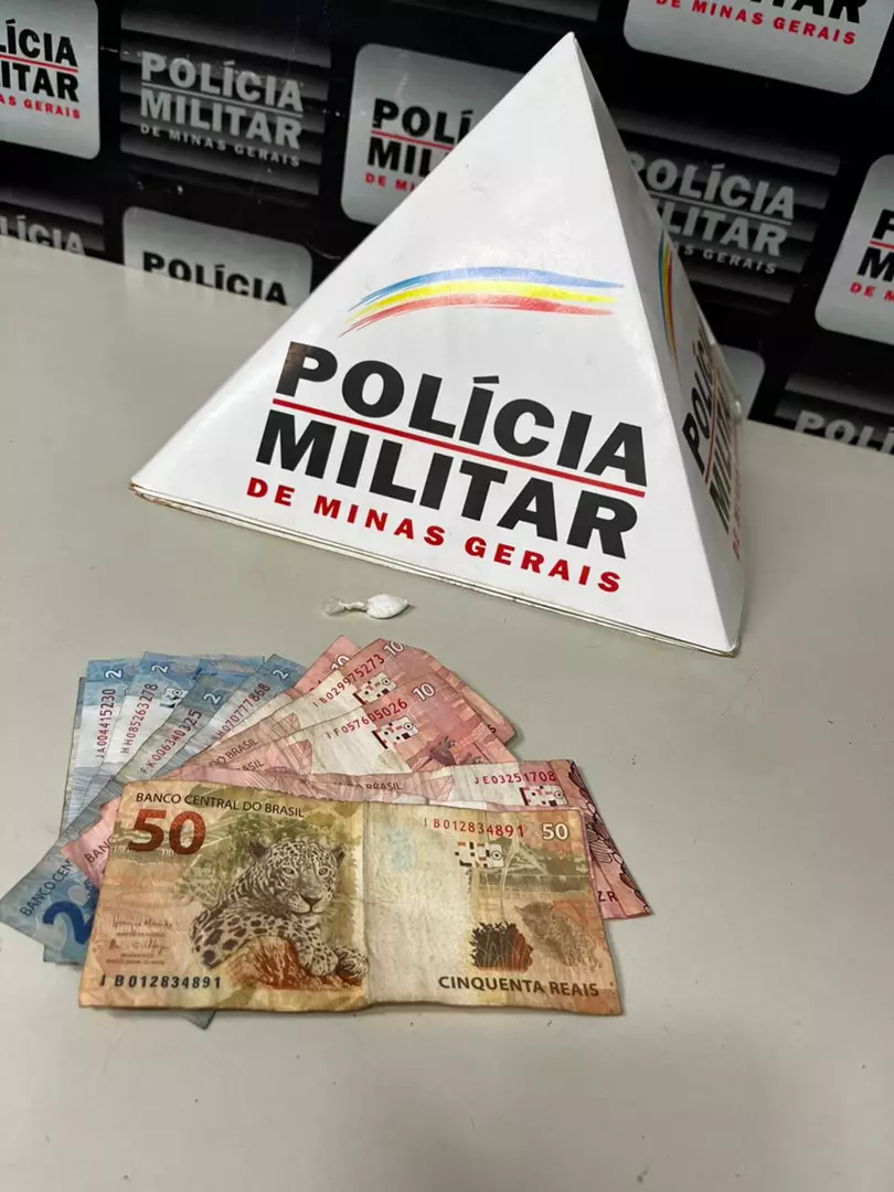 POLÍCIA MILITAR PRENDE AUTOR DE TRÁFICO DE DROGAS